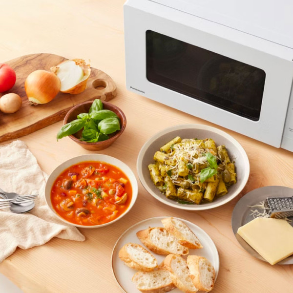 PANASONIC NON CONVECTION MICROWAVE NN-ST21QWYPQ White