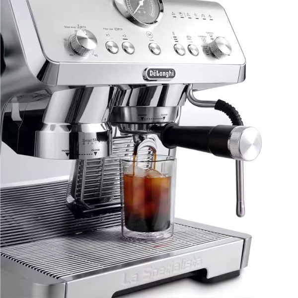 DELONGHI COFFEE MAKER EC9555.M