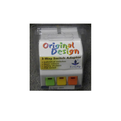 TECH UNITED TRAVEL ADAPTOR TU8733